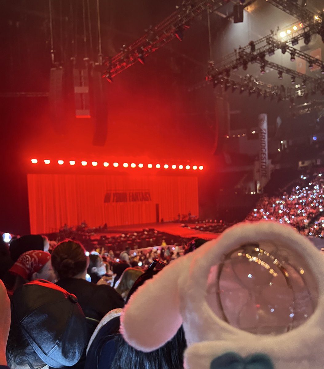 TDCATZ's tweet image. they don’t know I’m tdcatz admin 🌻 (and have admin 🌟 with me :3)

#ATEEZinNashville