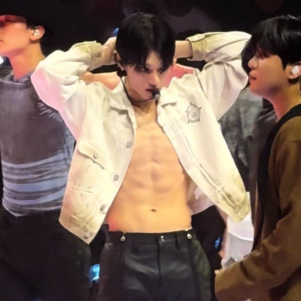 woosanpride's tweet photo. "can i wear this?"            "wear whatever you 
                                            want, i can fight" https://t.co/gT1J5gJsfB