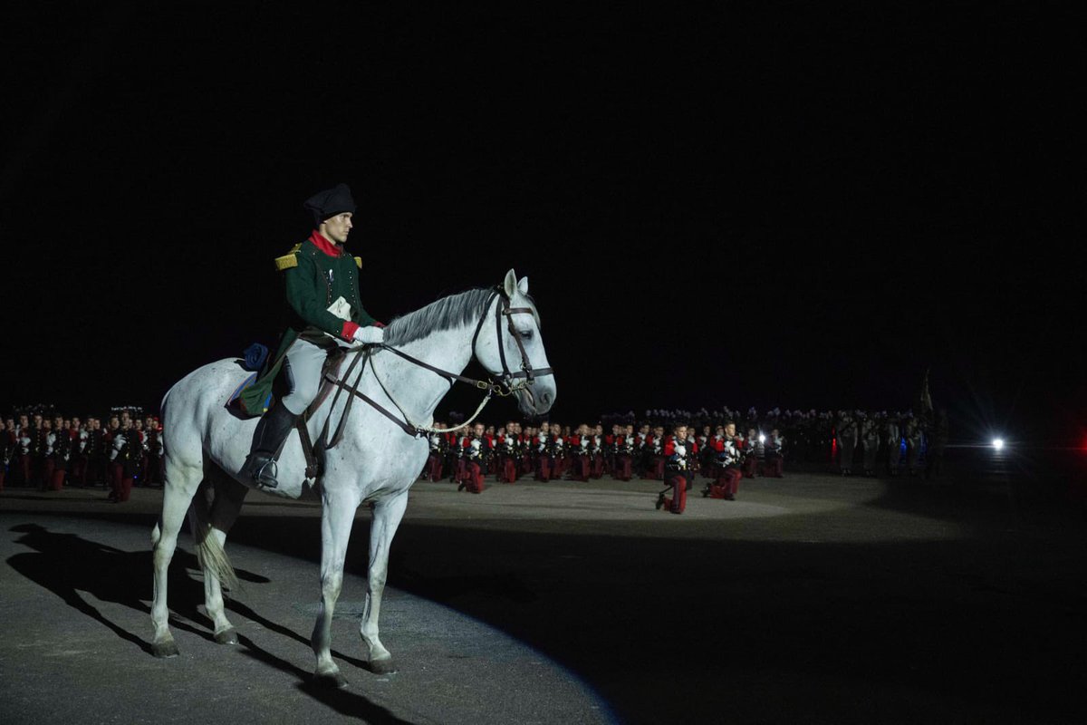 CEMA_FR's tweet image. Très heureux et très fier de présider la cérémonie du Triomphe à l’Académie militaire de @SaintCyrCoet.
Cette cérémonie, empreinte de solennité et de fraternité est un symbole de transmission et d’engagement.
Avec l’excellence pour horizon, aguerris, formés au dépassement de…