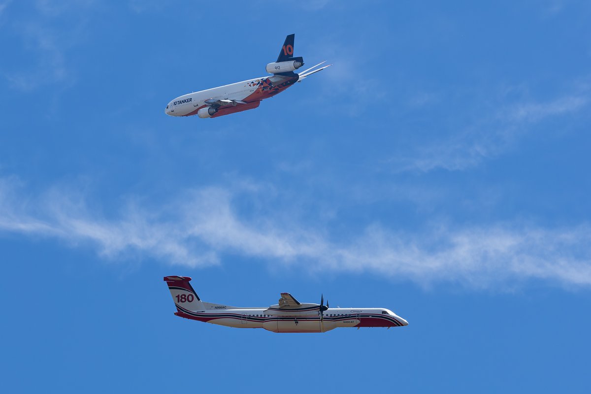 Sabian404's tweet image. Photo dump incoming. Busy day for fire fighting aircraft out in the Gorge battling the Burdoin Fire. Q400s dropping and the DC-10 orbiting. Their drop unfortunately blocked by the smoke.