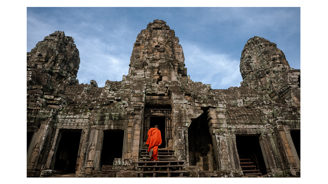 LiONO883's tweet photo. A venerable monk at Bayon Temple 
Siem Reap, Cambodia 🇰🇭  

#cambodia #traveltips #guide #photographer #tourist https://t.co/j21TkSLhkk