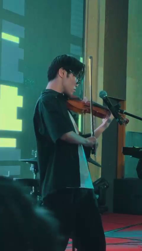 Thank you for the amazing opportunity last night, <a href="/csbronycarnival/">China Southern Brony Carnival</a> ❤️

EveryDayDashie @ Prance the Night | China Southern Brony Carnival 2025