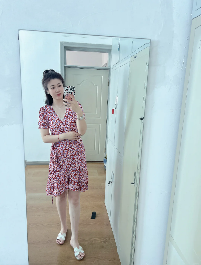 其实很多女人都不想谈论到年纪，但我觉得没什么好避讳的，只要心态年轻向往新鲜感，身体也会越来越有魅力

想有人和我一起探索新鲜刺激的事，一起给无聊的生活找寻新的乐趣～ https://t.co/k9E02KEAU5