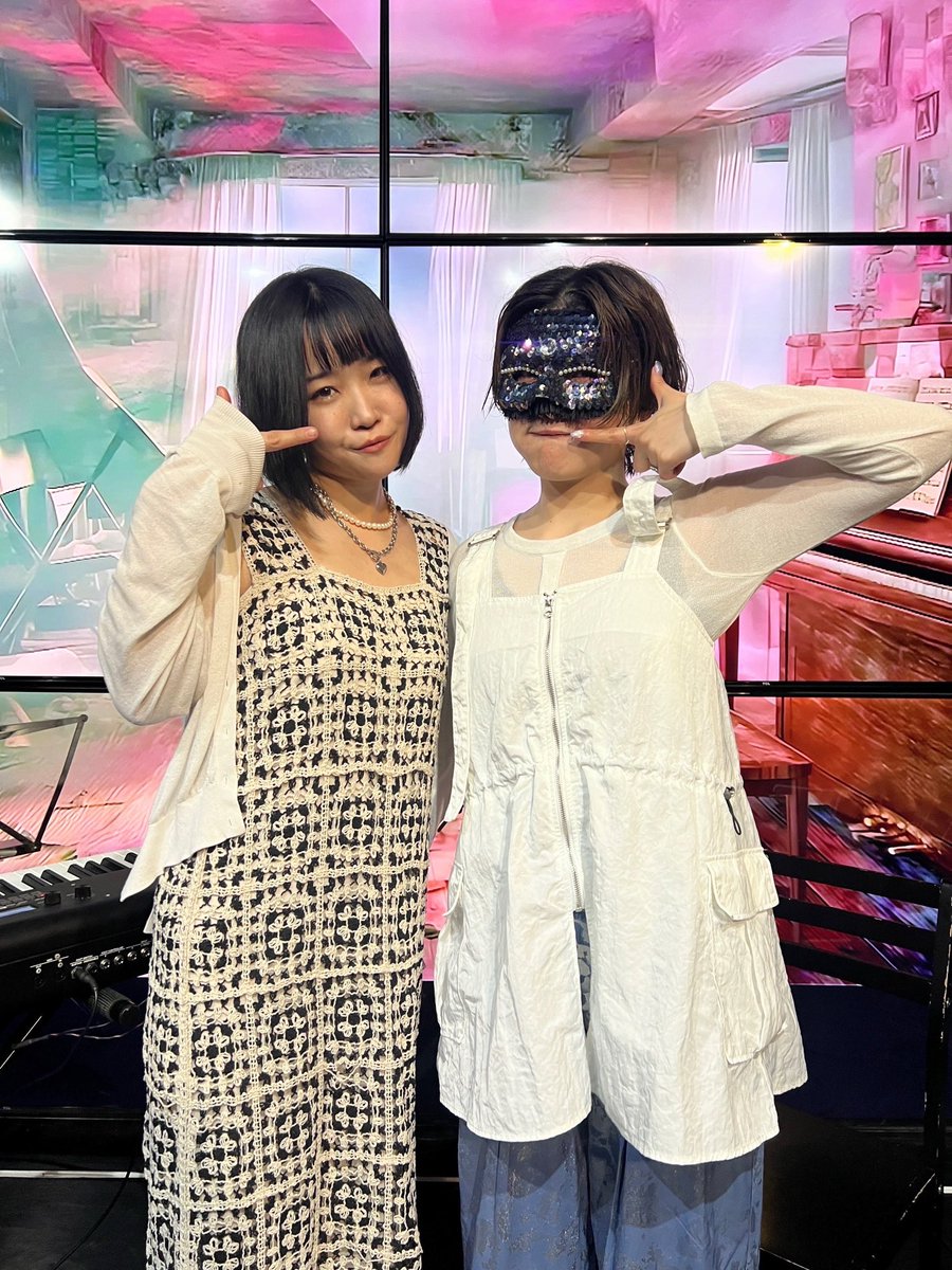 Jinis_re's tweet image. 「共犯者」Episode.6
観てくださった皆様！
ありがとうございます☺️✨✨🫶

幸せなお誕生月すぎるし
心をのぞかれたような時間で
愛おしくて沢山感極まりました。

Omoshiro Garrett。
サトちゃんだからこそ生まれなくって
愛おしい言葉たちが歌いながらも刺さりまくって😭…
