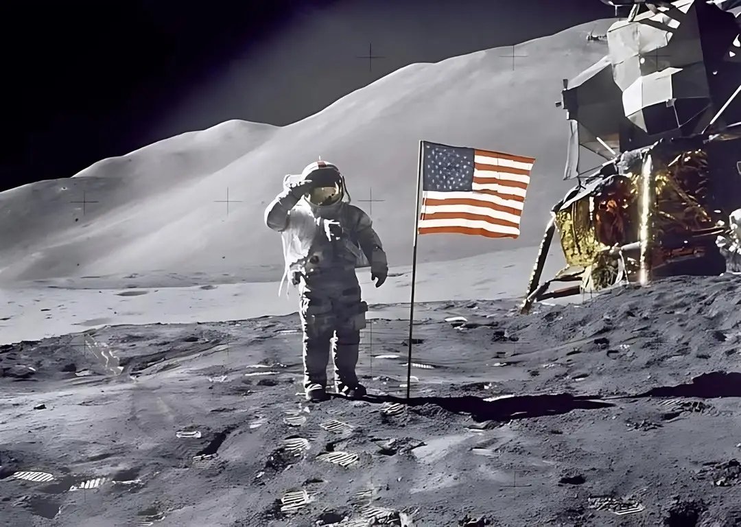 PrinceJha639654's tweet photo. Historic Day: Exactly 56 yrs ago Neil Armstrong & Buzz Aldrin made history by walking on the moon for the first time. 😍 🇺🇸 #Apollo_11 https://t.co/LNdJtxbpuW