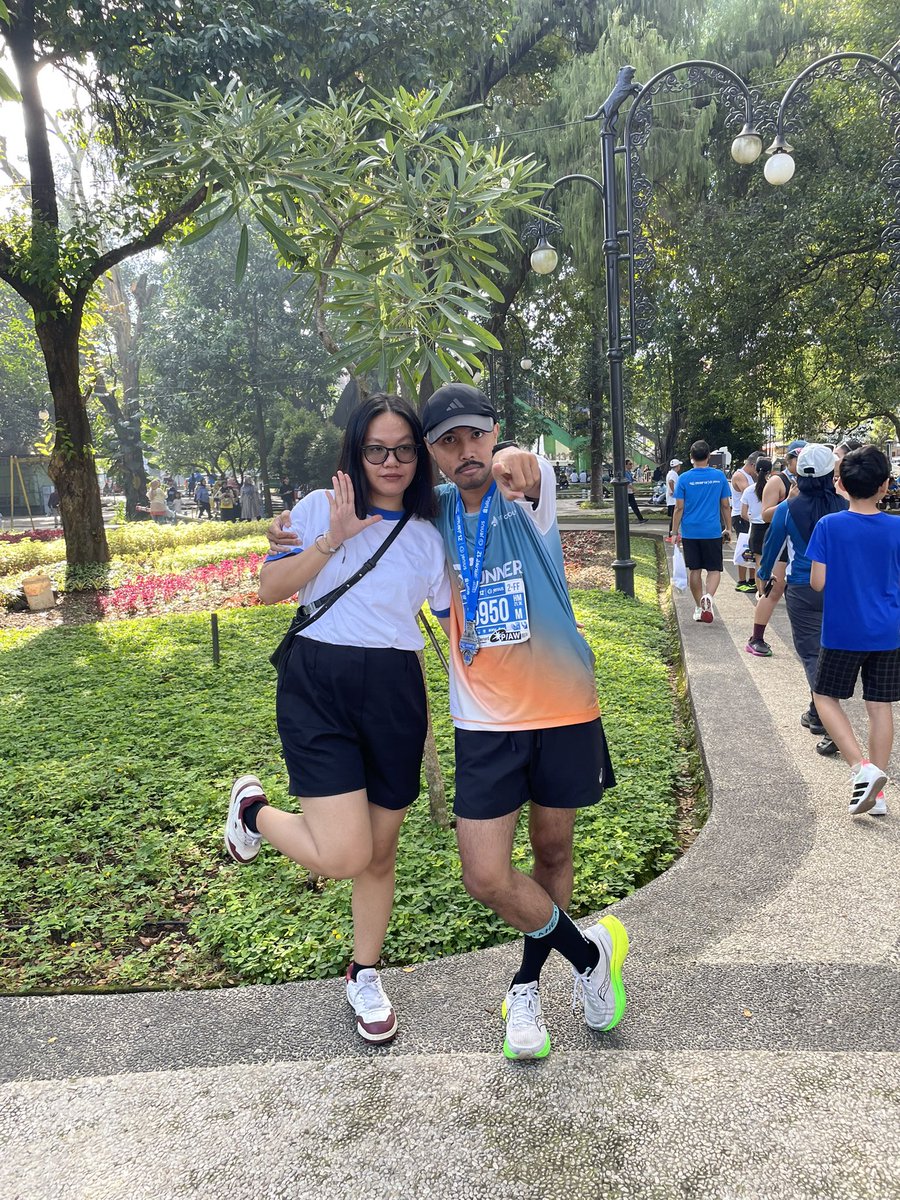 bernardito tweet media