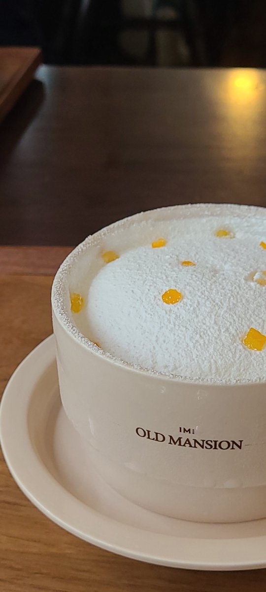 sweetsalt_magic's tweet image. 연남동
이미양과자

크리미 오렌지 빙수 (₩9,500)