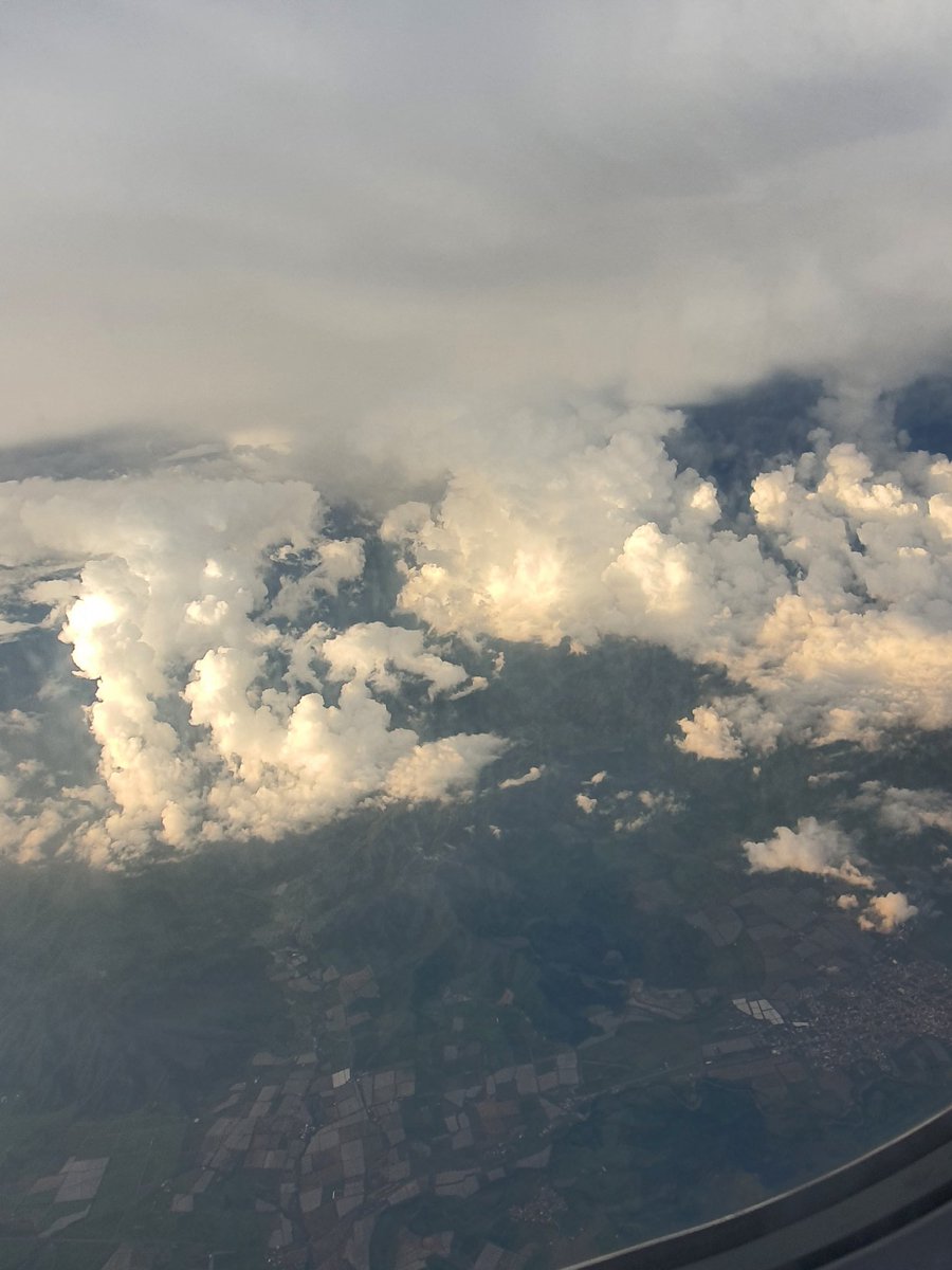 Nah nah estas van a la main

Coño nada más no deja de llover acá en Guadalajara