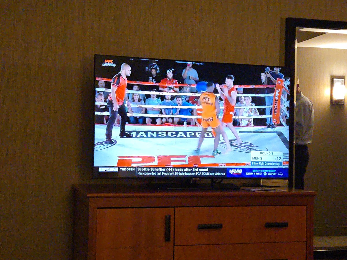 scottfriemann's tweet image. Apparently pillow fight championship is an actual thing on #theocho