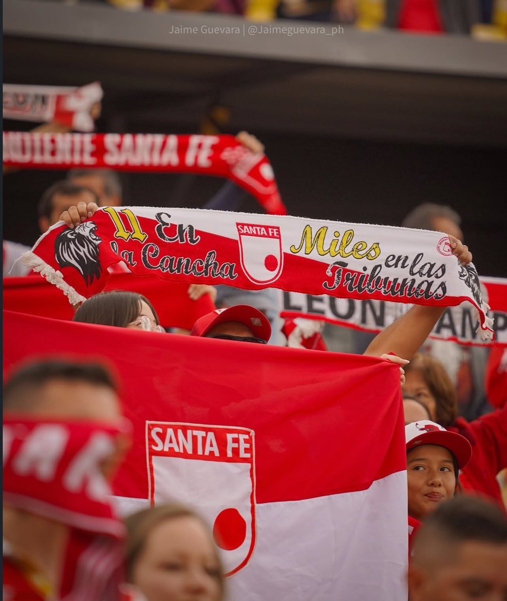 Miguel París (@soymiguelparis) on Twitter photo ¡Octavo reporte de venta de abonos de <a href="/SantaFe/">Independiente Santa Fe</a> 🇮🇩!
📌El León superó la barrera de los 8️⃣.5️⃣0️⃣0️⃣ abonos vendidos para el segundo semestre de la #LigaBetPlay 2025-II 🏆.
🗓️: Venta disponible hasta el domingo 20 de julio a las 11:59 p.m.
📷: <a href="/jaimeguevara/">Jaime Guevara 📽📸</a> ¡Octavo reporte de venta de abonos de <a href="/SantaFe/">Independiente Santa Fe</a> 🇮🇩!
📌El León superó la barrera de los 8️⃣.5️⃣0️⃣0️⃣ abonos vendidos para el segundo semestre de la #LigaBetPlay 2025-II 🏆.
🗓️: Venta disponible hasta el domingo 20 de julio a las 11:59 p.m.
📷: <a href="/jaimeguevara/">Jaime Guevara 📽📸</a>