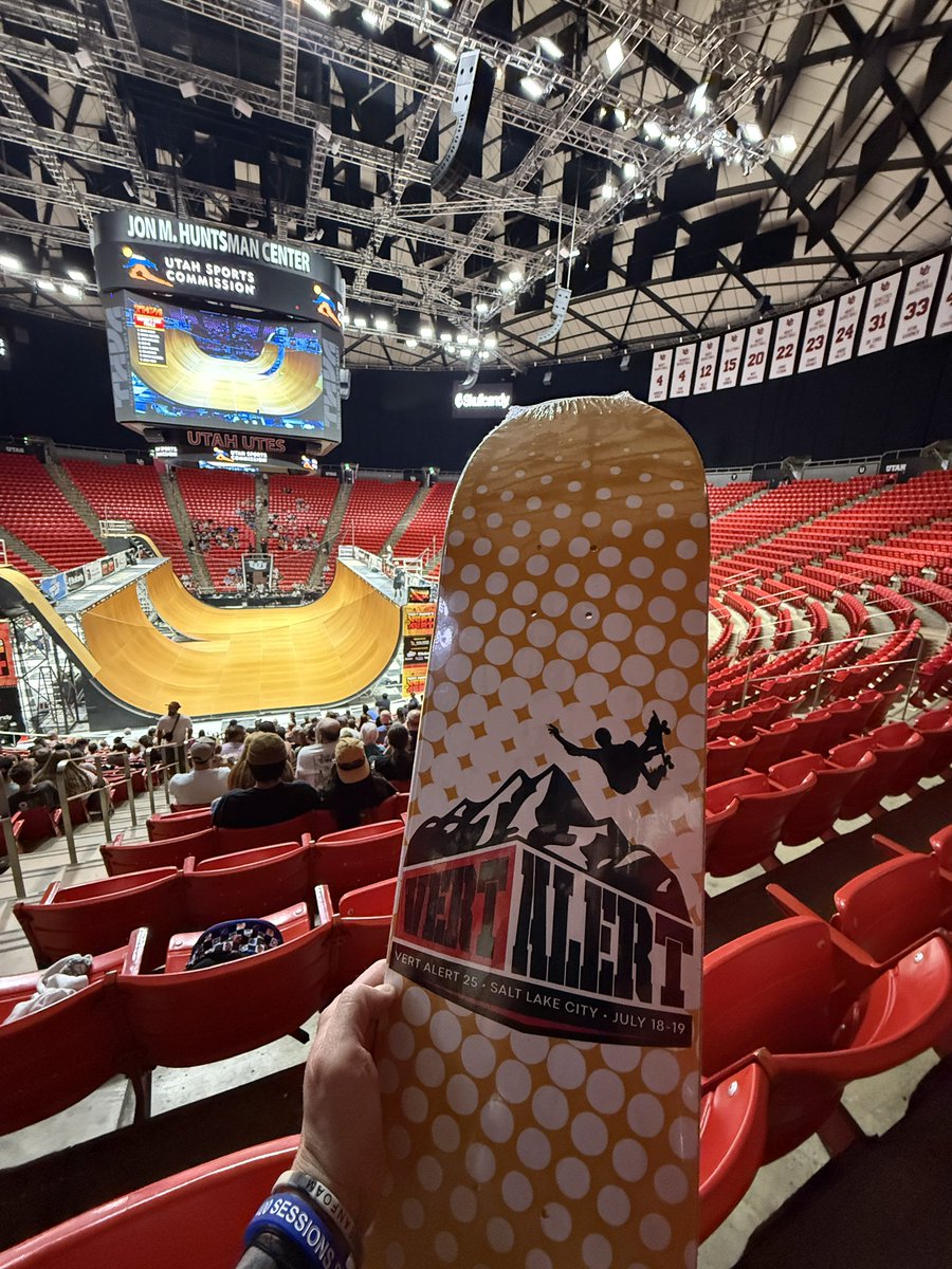 GoProCraig's tweet photo. Not a bad spot to chill for the “Summer Concert” Event ✨🎶🛹 #PokemonGO #TonyHawk #VertAlert #Skateboarding https://t.co/c1mtrunGz5