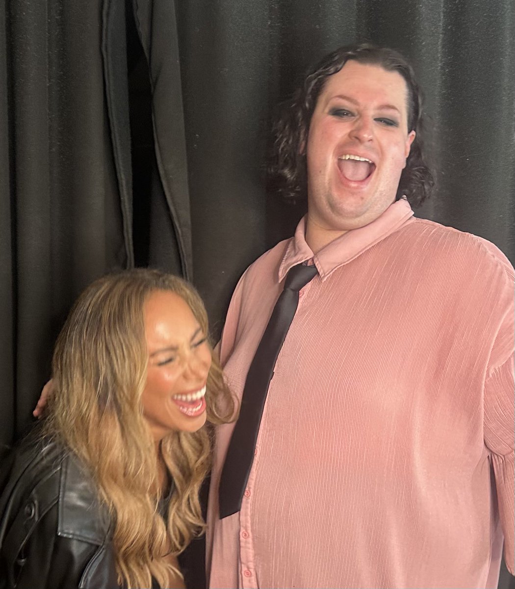 TianaBiscuit's tweet image. Guys I think Leona Lewis might be the most stunning person I’ve ever seen in real life