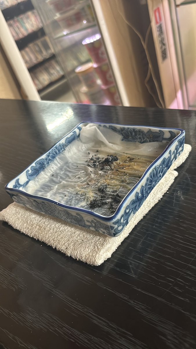 日曜日の喫煙率は低い