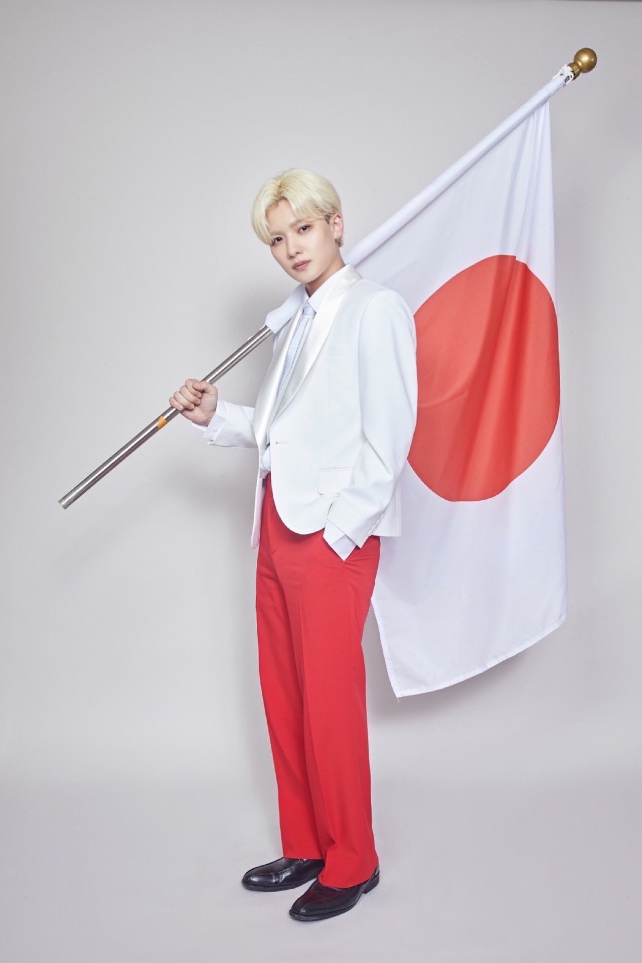 7m!n 7min セブンミニット 日之出莉玖 生写真 EwWsxEdUYAMBqQR.jpg
