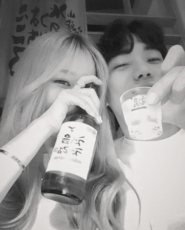 bymyraw's tweet image. Pra aqueles que duvidaram que essa mulher seria minha, agora ela realmente oficialmente é minha! 
Minha deusa magnífica 💜