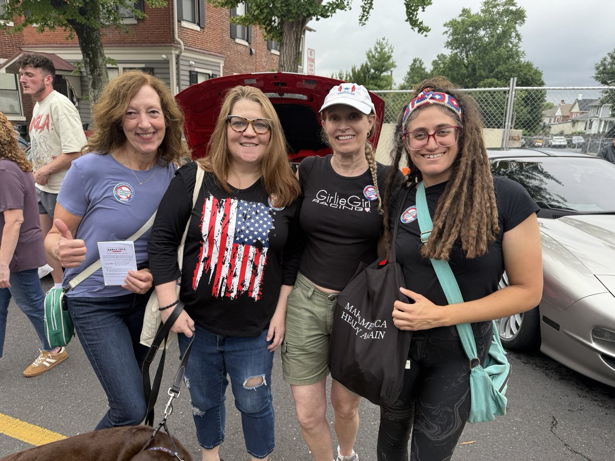 Alix4EVA's tweet image. Had a great time tonight at the Doylestown at Dusk Car Show
We handed out lots of no to retention flyers for NOvember.
Bucks County needs 100k no votes to get the 3 justices off the bench. Tell everyone you know. Let's go Bucks County.
@EarlyVoteAction
@ScottPresler @Eduke15…
