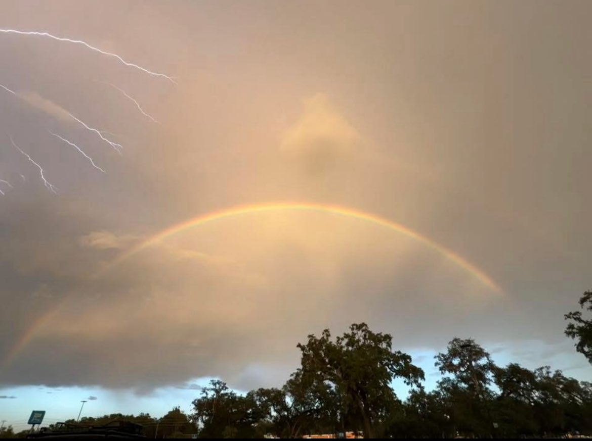 mia734's tweet image. What a view tonight