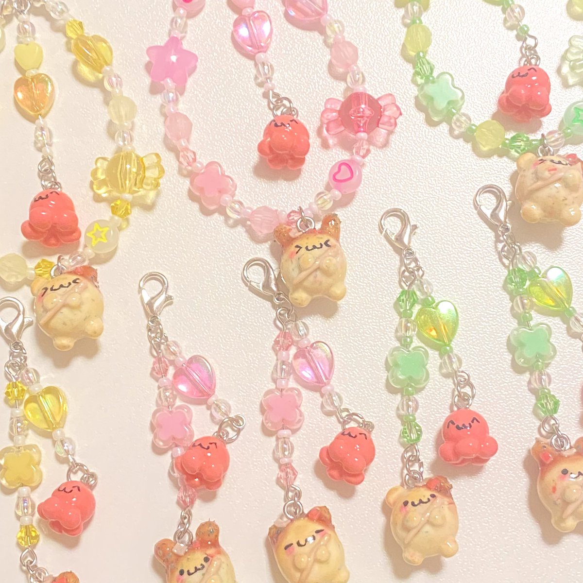 Tmgc_pome's tweet image. jp.mercari.com/user/profile/4…
オーダー受付再開させて頂きました!マスコット付の物はオーダー受けていませんが出品予定の物もありますので、よろしくお願いします☆*。