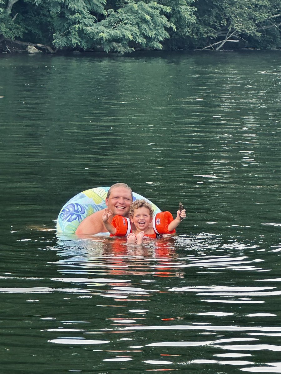 NYSEandeasy's tweet image. Almost Heaven ! Morgantown is where you want to be. Great day with great people.