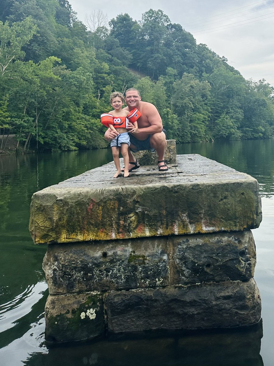 NYSEandeasy's tweet image. Almost Heaven ! Morgantown is where you want to be. Great day with great people.