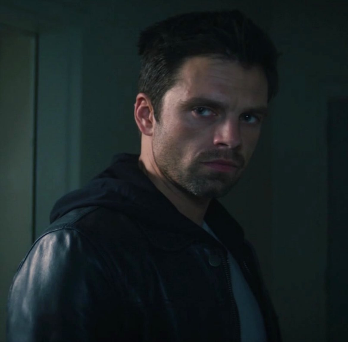 hackersins's tweet image. he definitely holds your jaw and tells you to be good. i know it