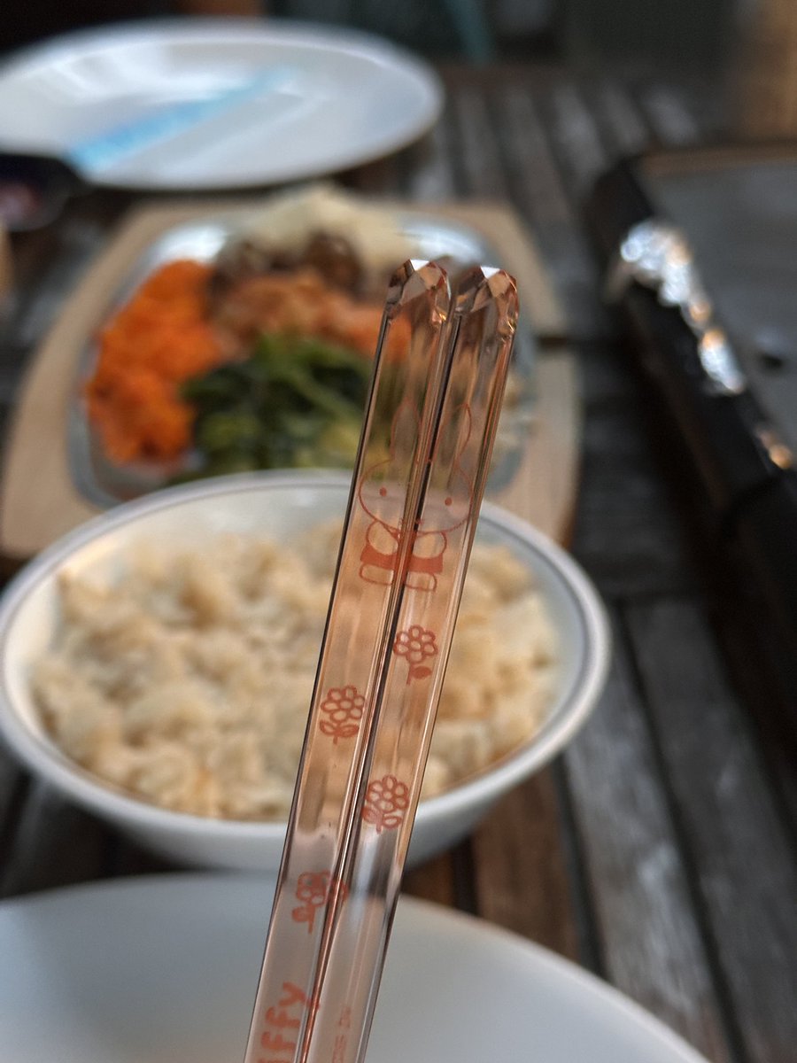 yknow i keep that thang on me (miffy chopsticks)