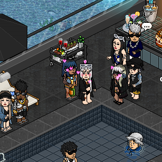 ayumihabblet's tweet image. Comemoração pois o pai de santo está cumprindo com o o proposito de limpar as energias negativas da família ;) 

 @yTrafica meu amor todinho &amp;lt;3 e minha cunhadinha @_souzlar ;)