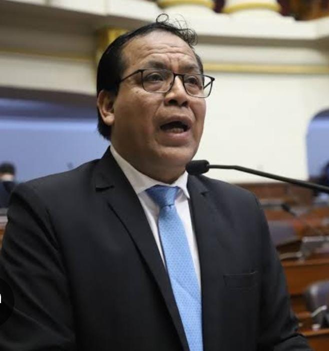 AlonsoRamosG's tweet image. La cuota del sobrinisimo. Gian Marco Castillo, sobrino de Pedro Castillo, ha sido contratado como coordinador en el despacho del congresista Roberto Sánchez, de Juntos Por el Perú, en medio del acercamiento con encarcelado expresidente para realizar un pacto político.