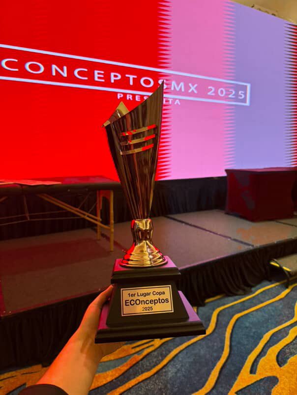 umanamd's tweet image. ¡Felicitaciones a los Residentes del Posgrado de Medicina de Emergencias de #CostaRica por haber ganado la Copa de #POCUS ECOnceptos en México!