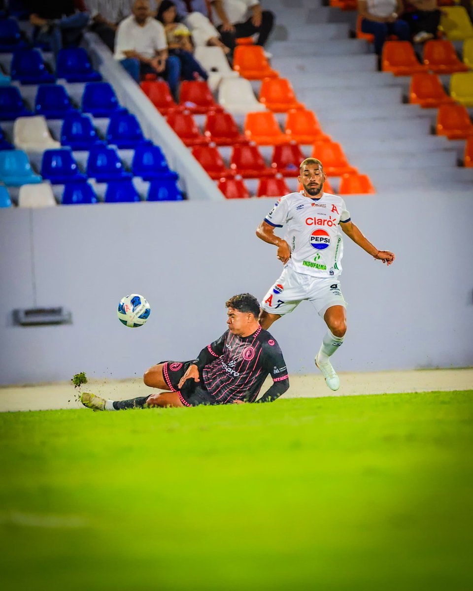 ⏱️ 65' l ⚪️ #AFC 0-0 #IFA ⚫️