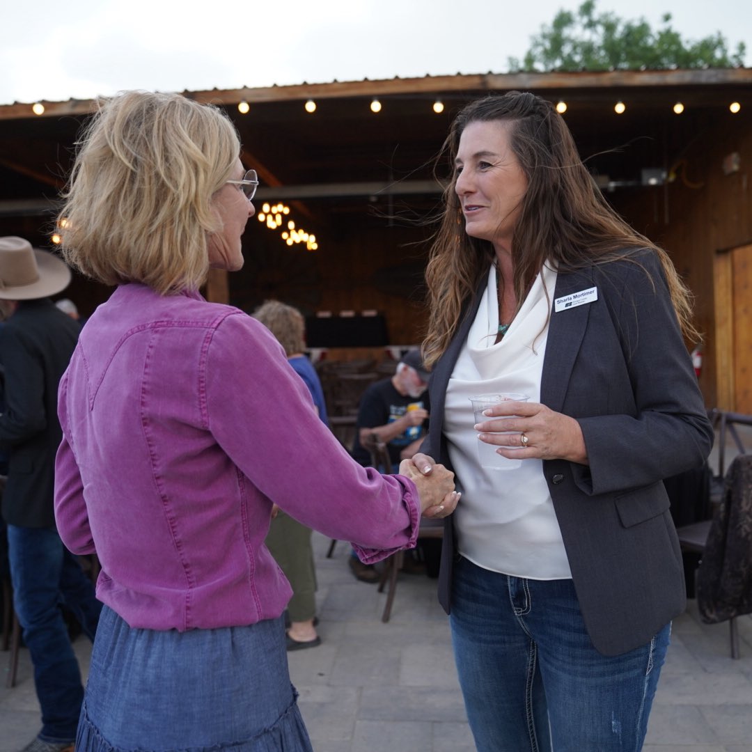 KTaylorRobson's tweet image. Wrapped up a busy Saturday on the campaign trail at the Yavapai County Farm Bureau candidate forum. 

I’ll always show up for rural Arizona and make sure they have a seat at the table.