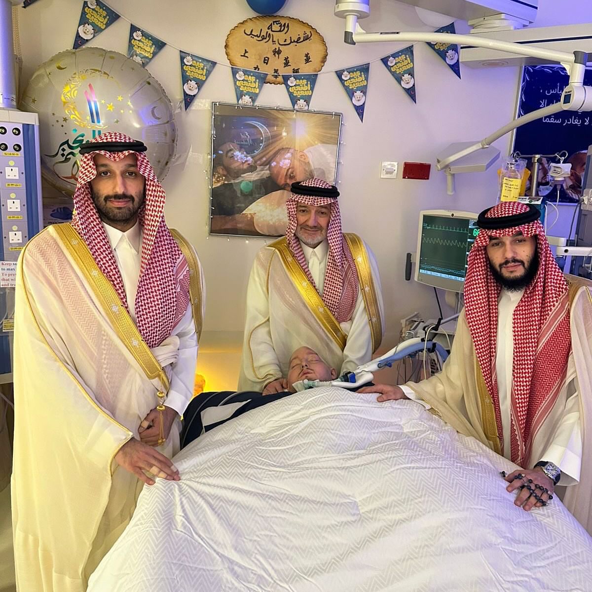 الديوان الملكي: 

وفاة صاحب السمو الملكي الأمير الوليد بن خالد بن طلال بن عبدالعزيز آل سعود، وسيصلى عليه - إن شاء الله - يوم غدٍ الأحد الموافق 25 / 1 / 1447هـ، بعد صلاة العصر في جامع الإمام تركي بن عبدالله في مدينة الرياض.