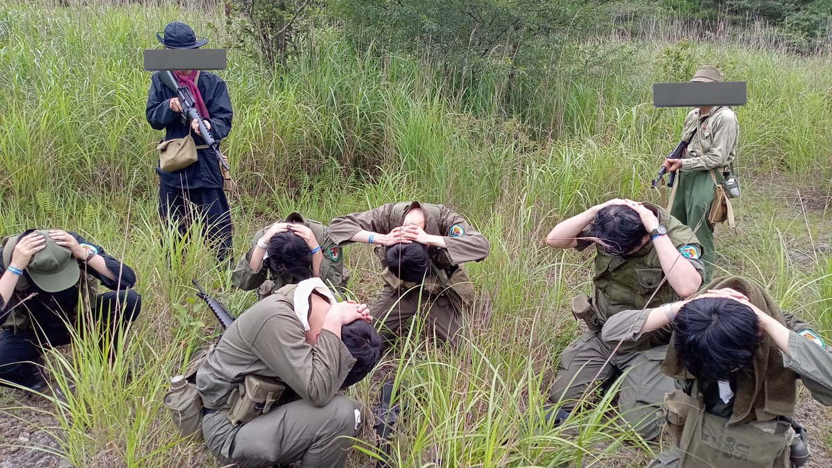 〈速報〉
勇敢なる解放軍は、アメリカ帝国主義に騙されて戦場に連れて来られた韓国兵を捕虜にした。我々は人道的に捕虜を処遇し、改心した捕虜たちが祖国に帰れるよう手配した。