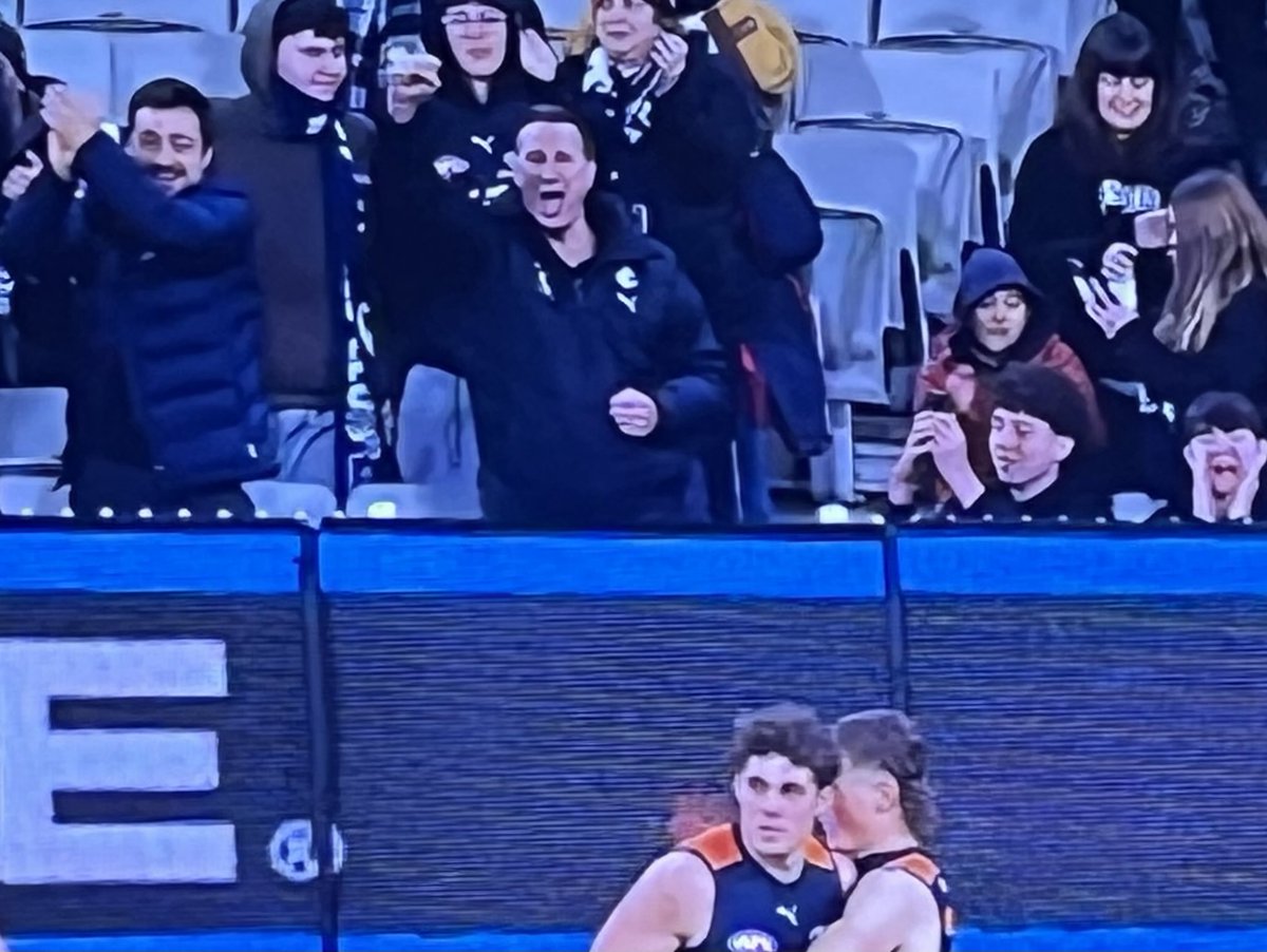 tony_debolfo's tweet image. Pictured raising the golden fist in celebration of Charlie Curnow’s sealer at the MCG on Saturday night is Greg Kazuro - Carlton’s U19 Premiership player of 1979 and a pivotal figure in the club’s concerted push to get Stephen Kernahan out of Glenelg.
carltonfc.com.au/news/1566315/k…