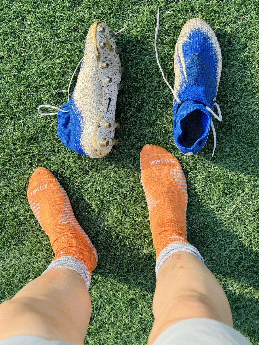 这暗煞的鞋型是照着我的脚丫子设计的吗，太好穿了⚽