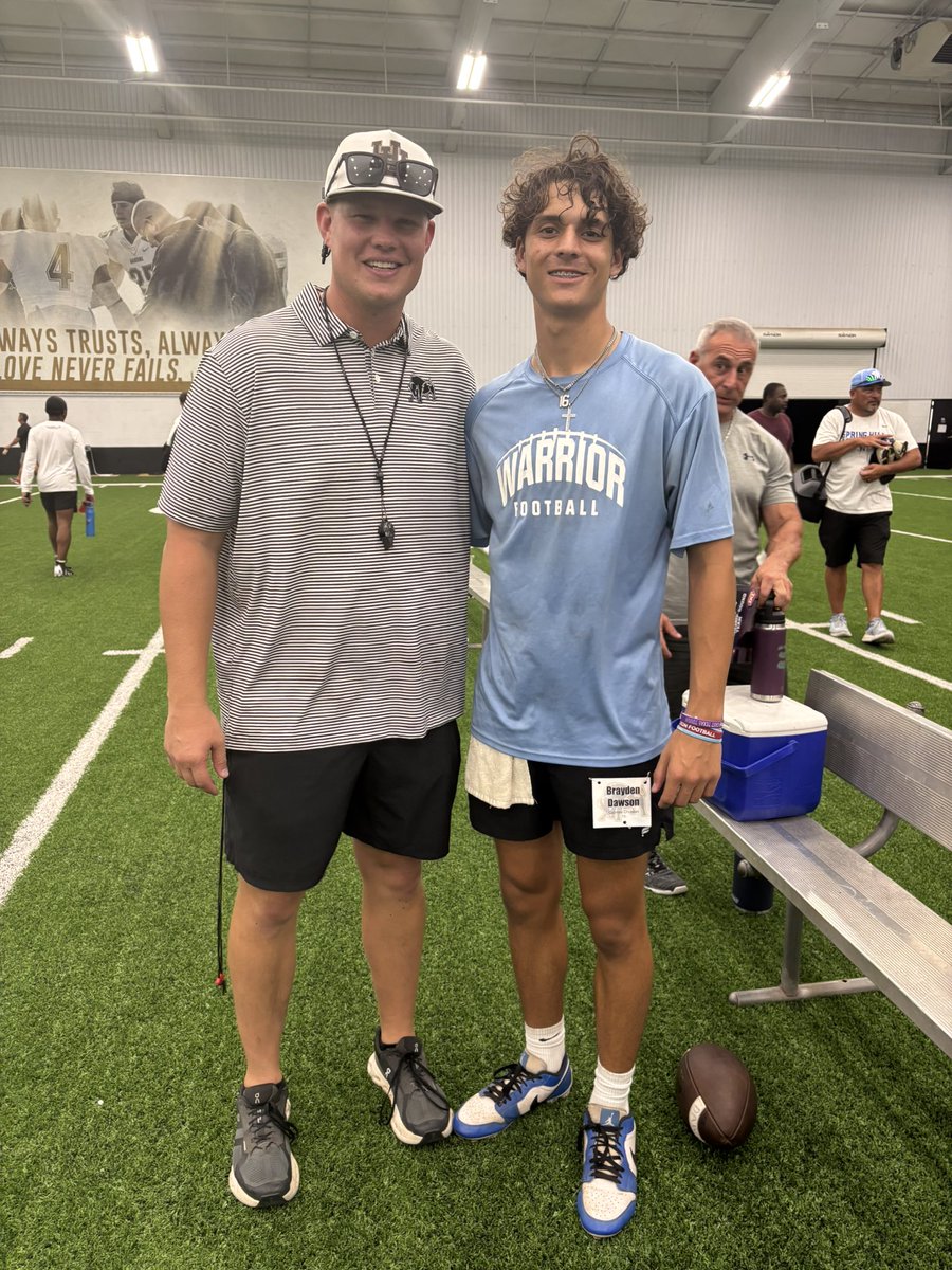 BraydenHDawson1's tweet image. Enjoyed being at @Harding_FB tonight. Appreciate the coaching @CoachFrancis_HU I love the culture Harding is building. Looking forward to staying in touch
@CoachBigHU @PaulSimmonsHU @Coach_Barber3 @CoachSeabaugh @TheQBTech @CyChristian_Ath