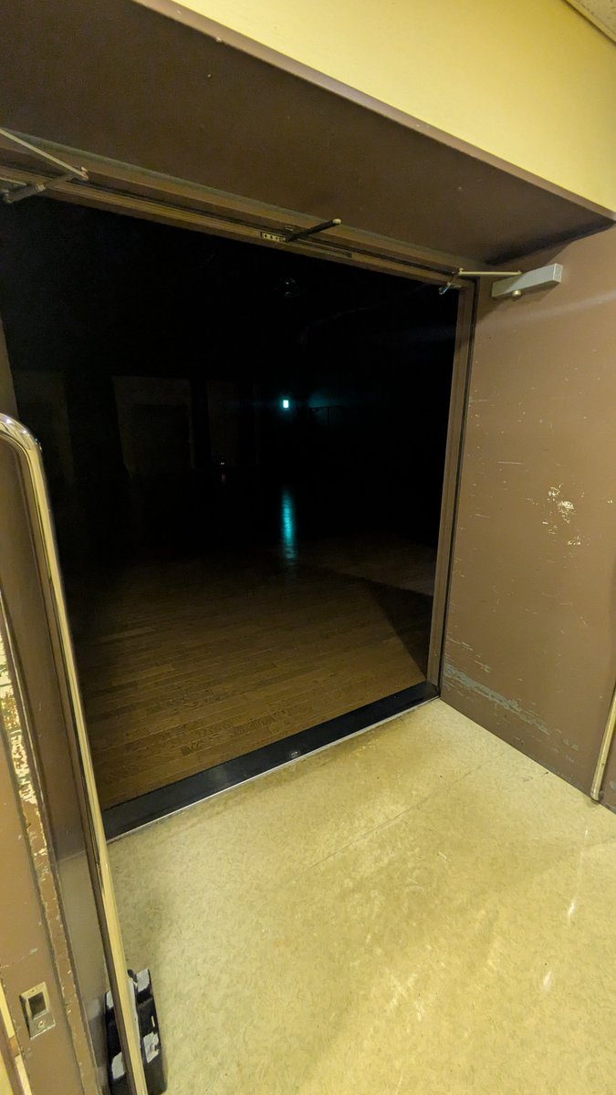 Cos_Jun03's tweet image. 改めまして、CosplayJunction Act2にご来場ありがとうございました!
演者・観客合計約200名の熱気で盛り上がった #コスジャン
楽しんでいただけていたら嬉しいです!
バラシも無事に終わり、劇場は夢のあと☺️
たくさんのご声援を本当にありがとうございました!
またいつかお会いできますように。
