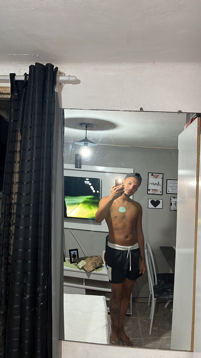 😈