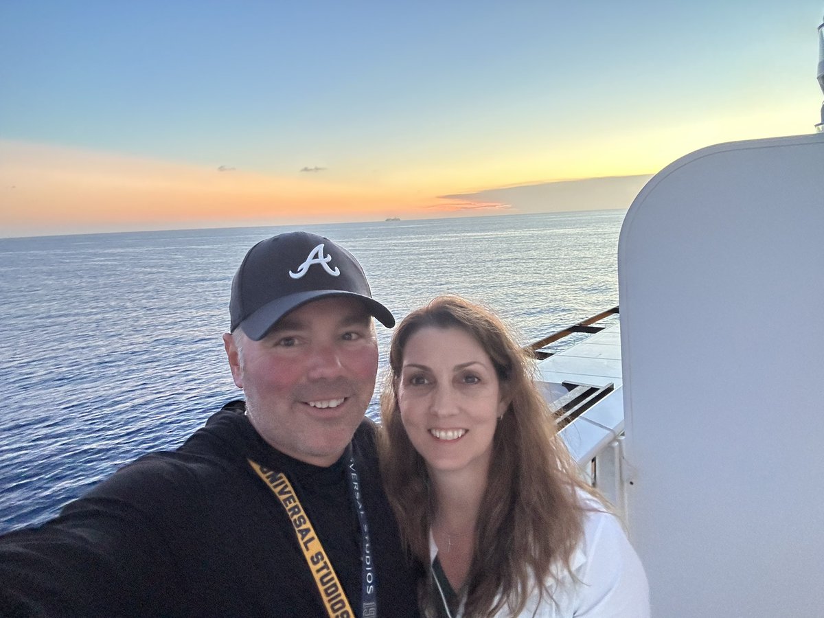 thundacat830's tweet image. 