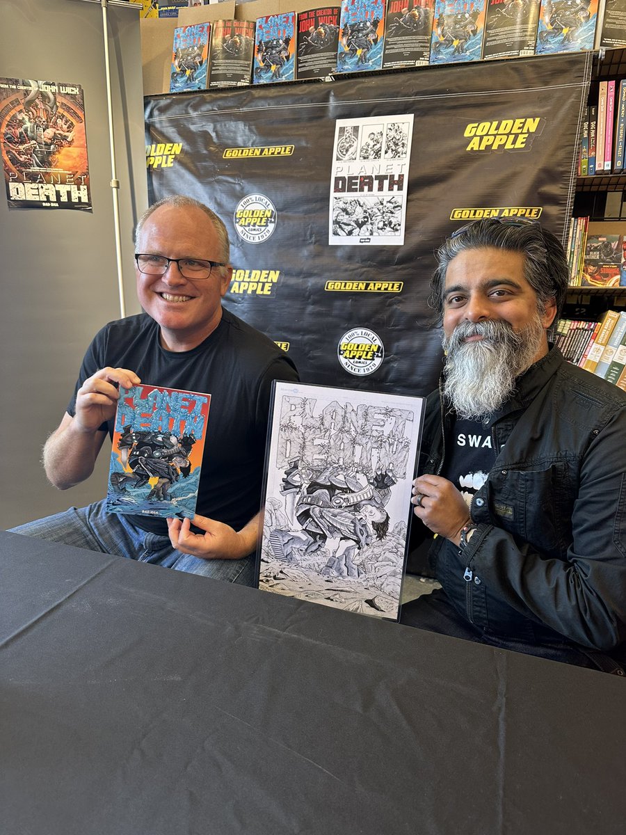 GAppleComics's tweet image. Fun times today with back-to-back debit comic signings with @badideahello and @ImageComics creators!