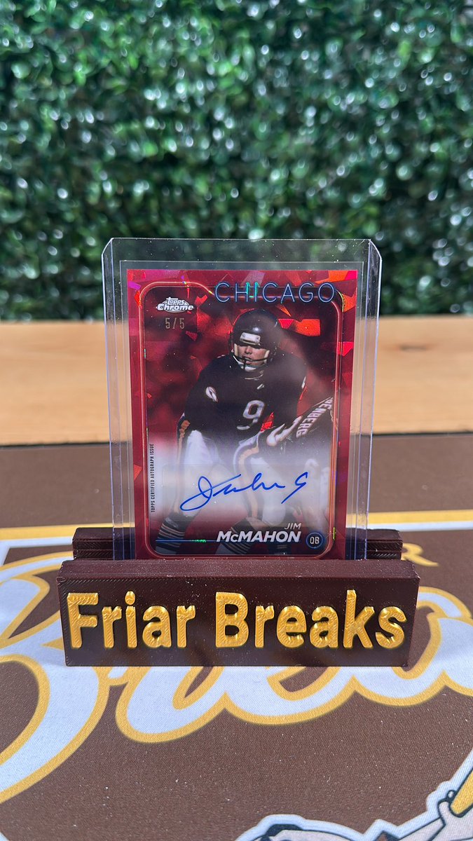 FriarBreaks's tweet image. Sapphire cards are magnificent.

Jackson Chouriou /199 for @ChaseKirsch 
Jim McMahon /5!!! For @dcastaneda99