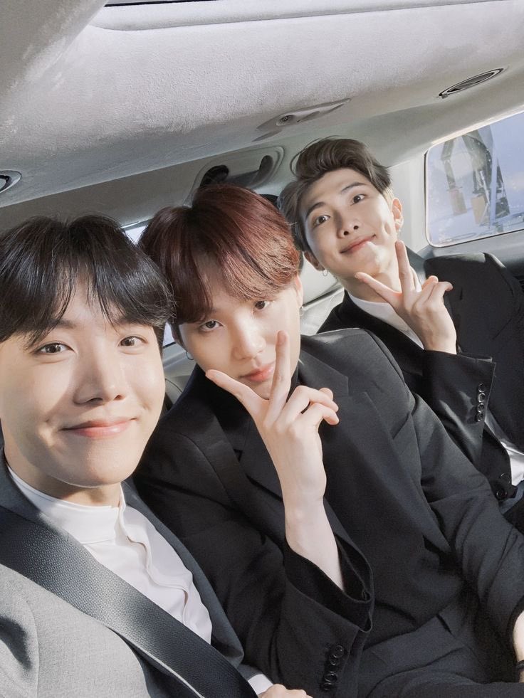 SUGA (@bts_twt_yng1) on Twitter photo 