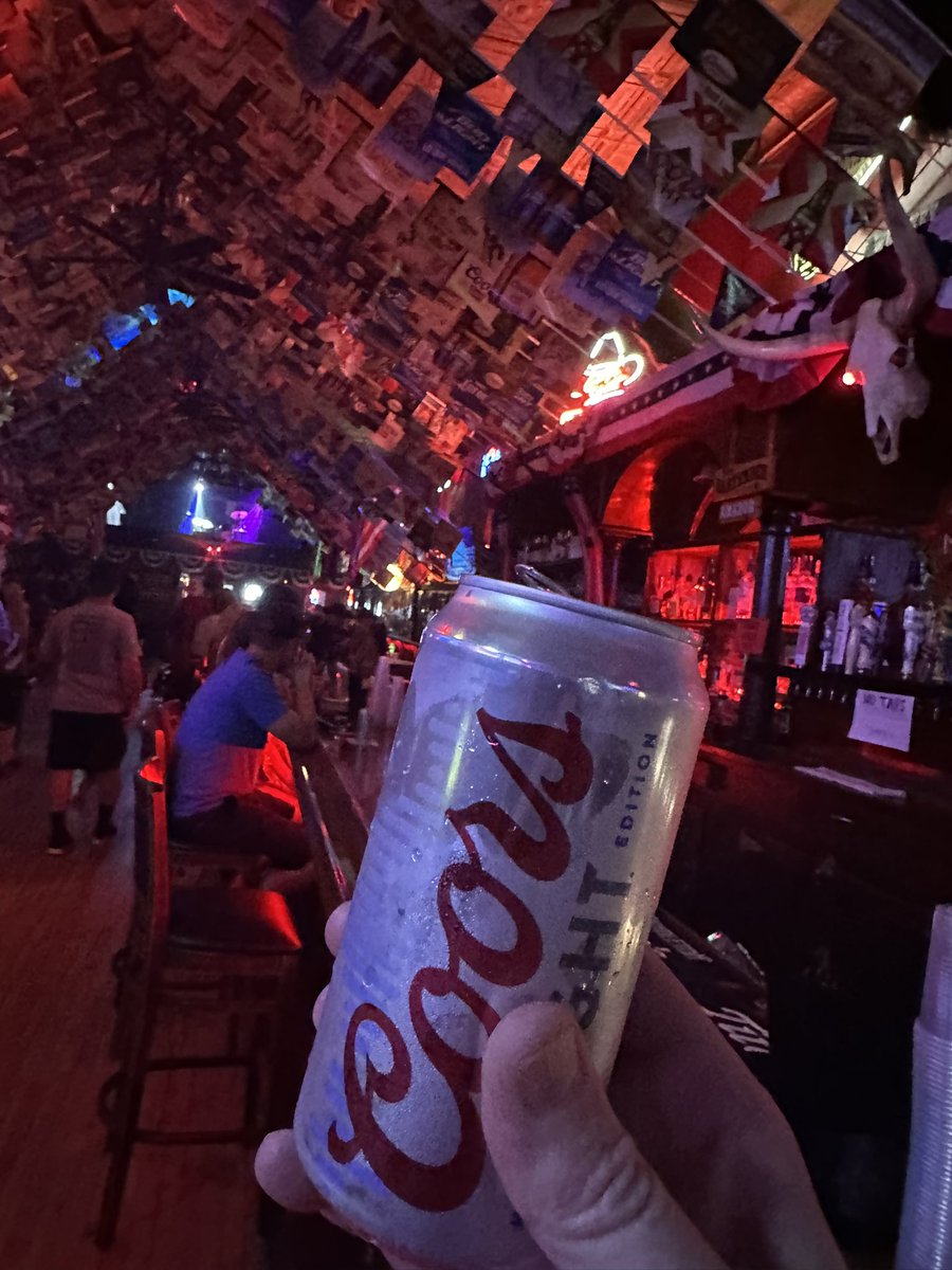 ClueHeywood's tweet image. Matt’s Saloon. Prescott, Arizona. Blah blah blah. You know the drill.