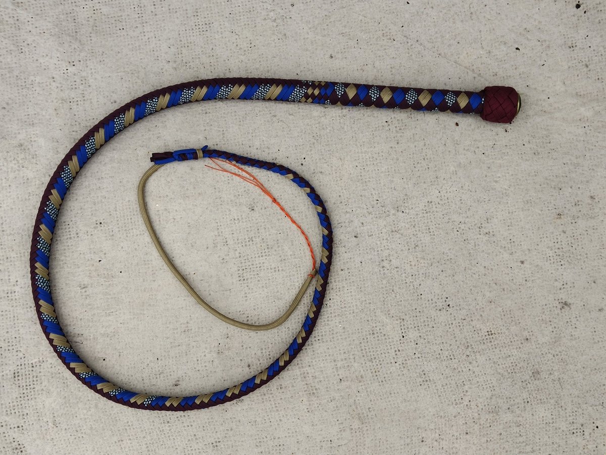 喔終於又趕製出一隻了
3.5英尺