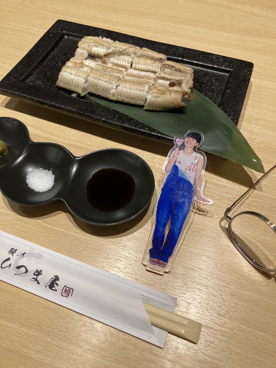 0720mako10's tweet photo. 1日遅れで土用の丑の日を堪能
してるよゆづーーー💕
誕生日おめでとう🎉
ばか美味っ🤤

#新谷ゆづみ
#新谷ゆづみ生誕祭2025
#ゆづママありがとう
#白焼き
#うなぎ https://t.co/ls1HYmaFYt
