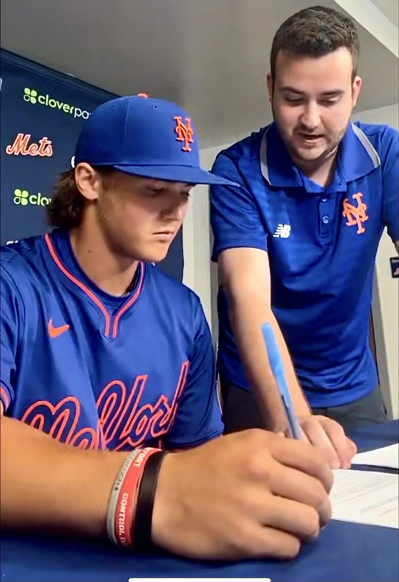 Pat Dailey/Headliner Sports (@headlinersports) on Twitter photo <a href="/WyattVincent06/">Wyatt Vincent</a> makes it official Saturday, as the 11th-round draft pick listens to instructions from a New York Mets official before signing a contract with the Mets in Port St. Lucie, Florida. <a href="/COCsportsreport/">Central Ozark Conference sports report</a> <a href="/WyattVincent06/">Wyatt Vincent</a> makes it official Saturday, as the 11th-round draft pick listens to instructions from a New York Mets official before signing a contract with the Mets in Port St. Lucie, Florida. <a href="/COCsportsreport/">Central Ozark Conference sports report</a>