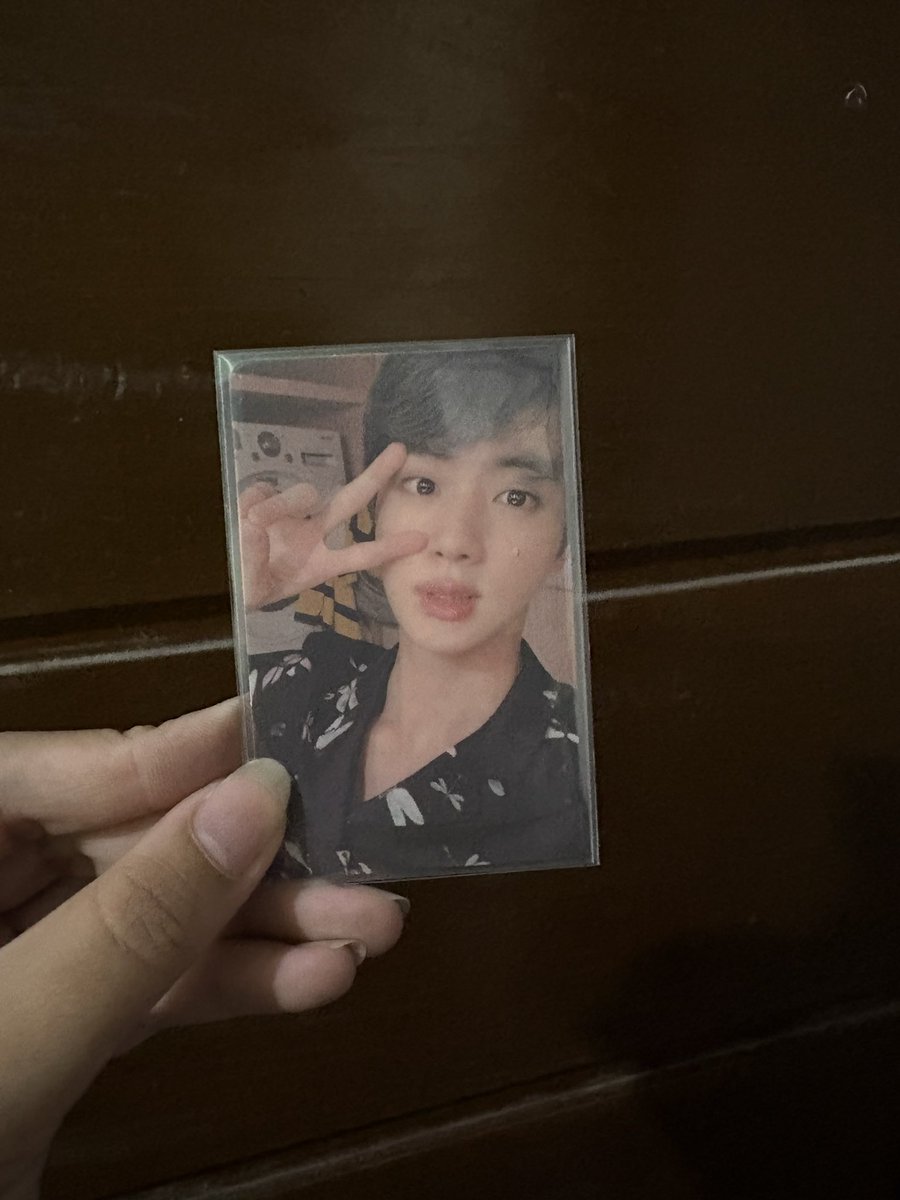 _ichlvi's tweet photo. 📌 Jin LY Persona PC 🪞 mint condition 💸 ₱150 › love yourself / jin / pc / jin pc / jin photocard / bts photocard / bts albums https://t.co/U73p9xIBf6