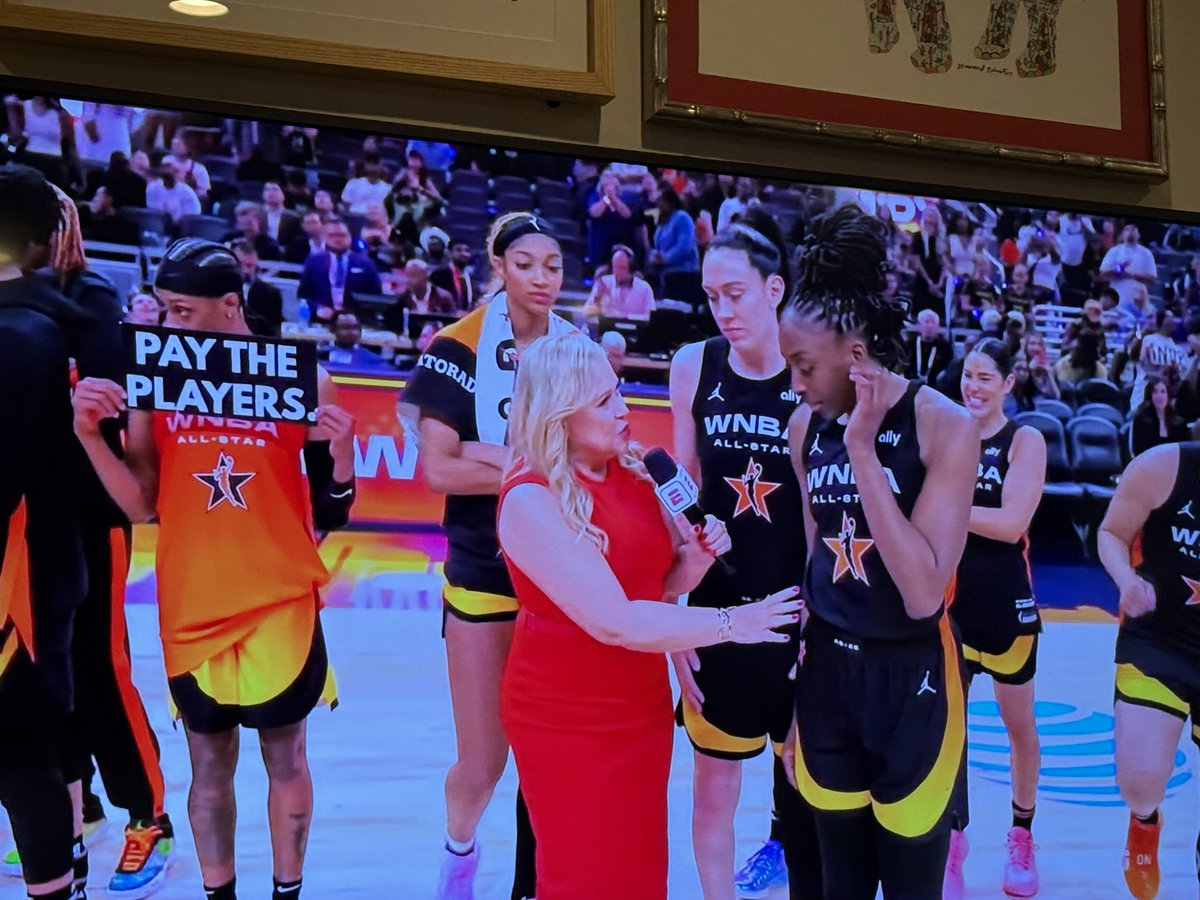 chenderson's tweet image. Whew…I surely hope the W and the owners get it together with these CBA negotiations. #wnba #WNBAAllStarWeekend