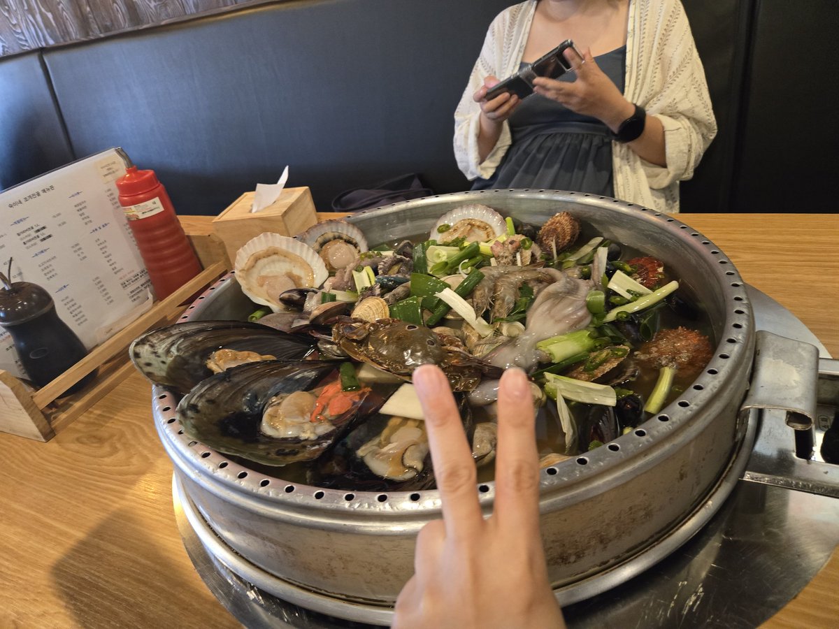 BlloHen's tweet photo. ㅁㅊ 중 자인데 대박 큼 https://t.co/QmNuKqycw7