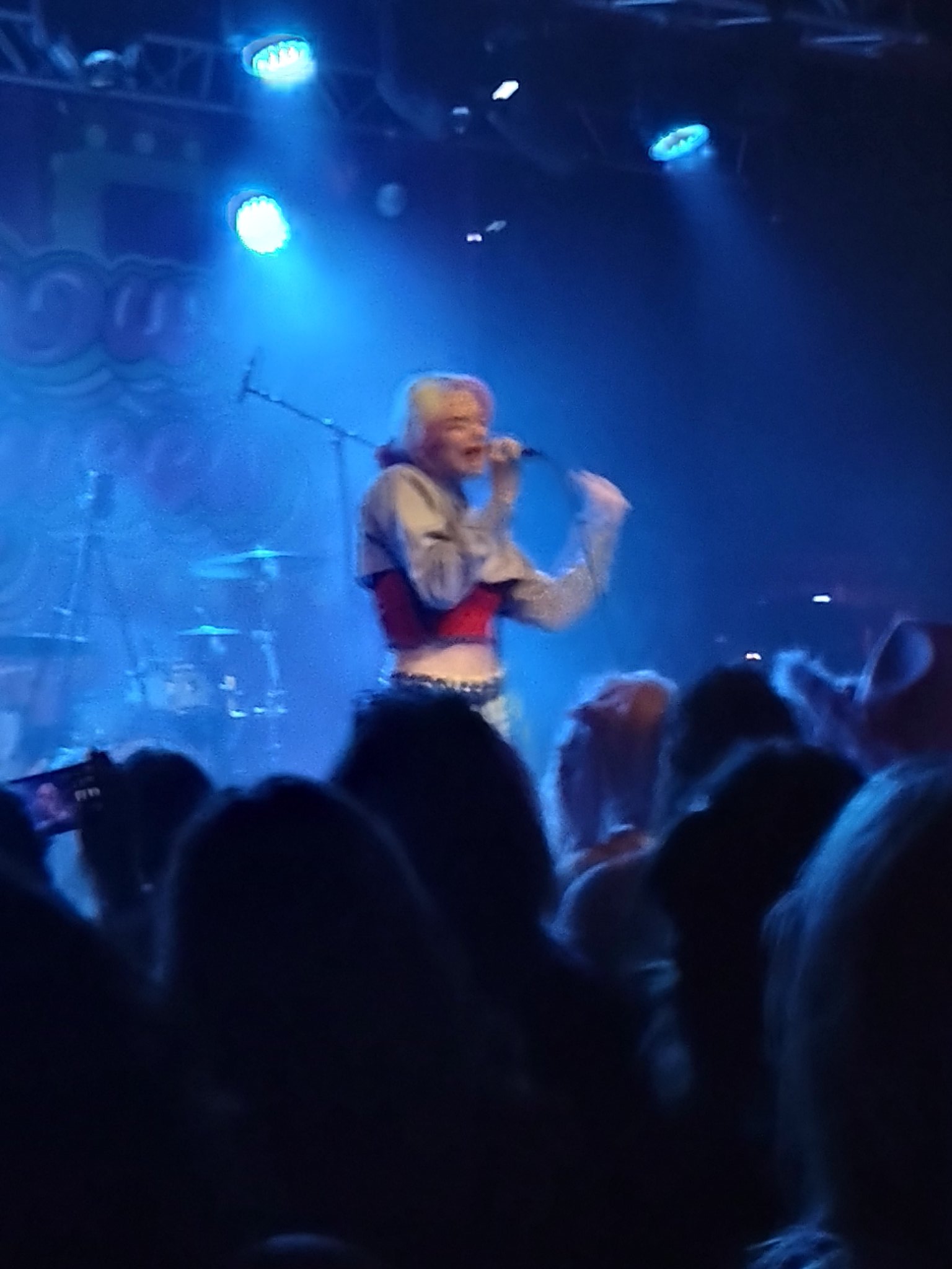 2 pic. Finally getting around to uploading some pics from the awesome concert on Thursday featuring @scenequeenrocks @girlimusic and @DeadlandsBand I'm biased because Cleveland Rocks, but the vibes were awesome the whole time! If you see one show this year, make it this one. https://t.co/MaakKaQ8o6